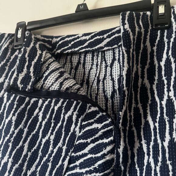LOFT Women's Zipper Symmetrical Patterned Skirt Sz 10 NWT - Picture 7 of 7